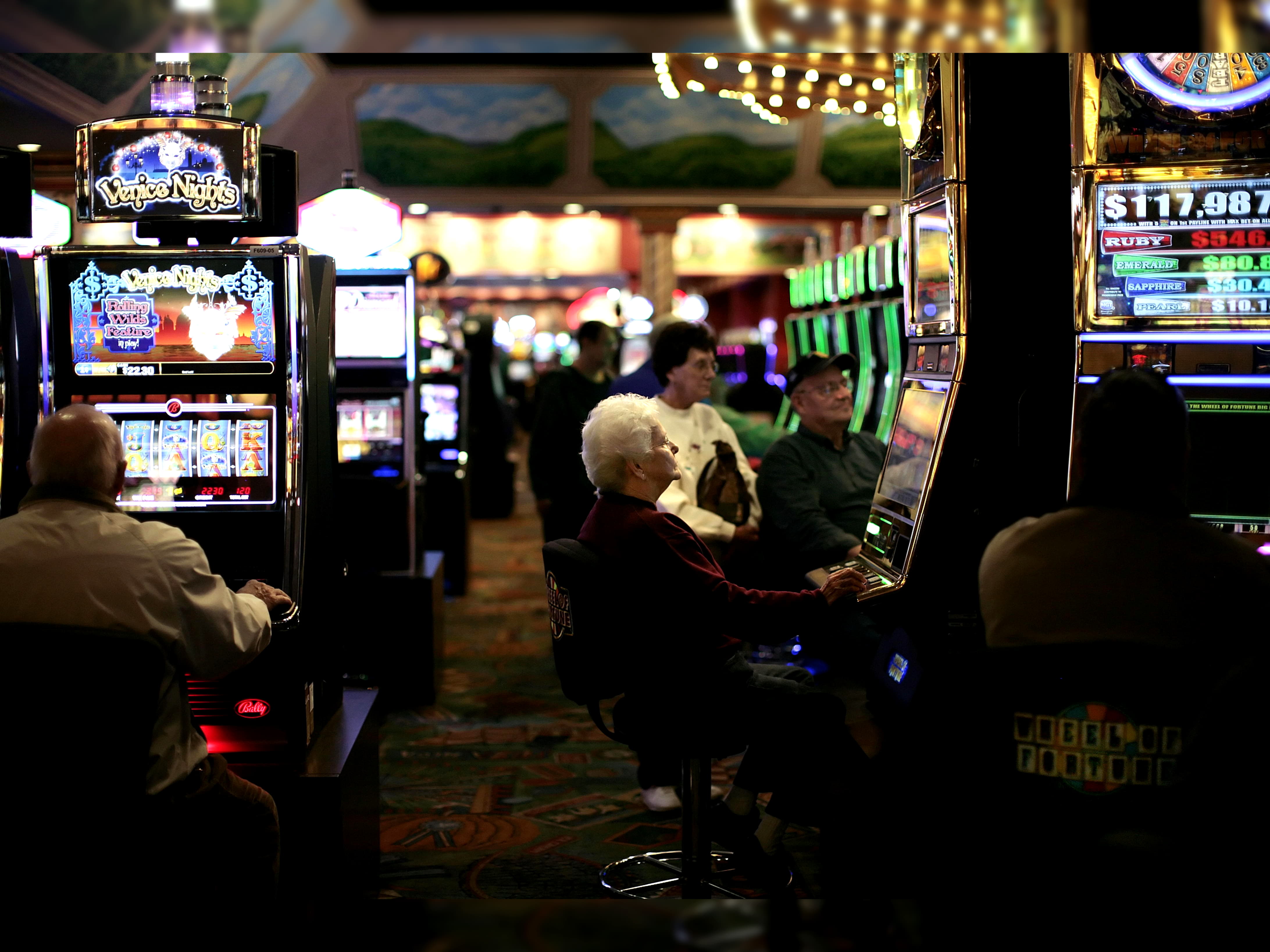 695% First deposit bonus at Yes Casino 