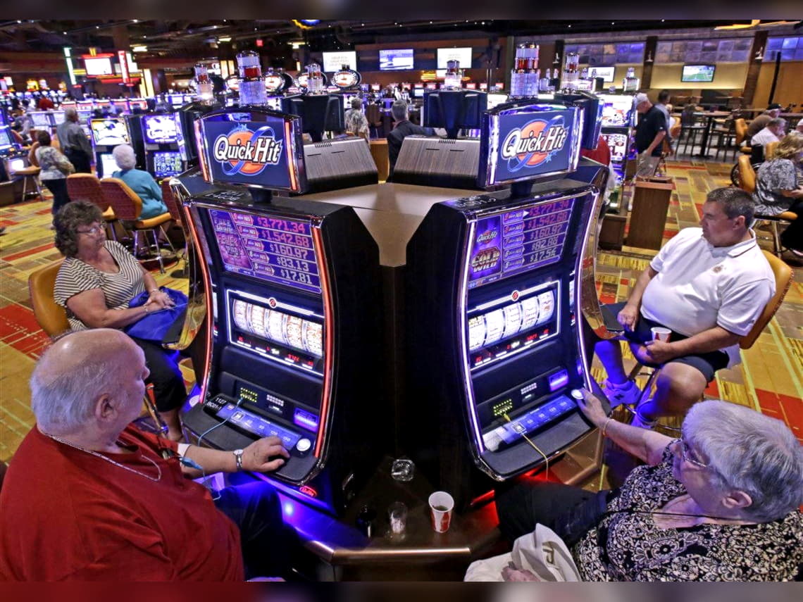 $265 FREE CASINO CHIP at Royal Panda Casino