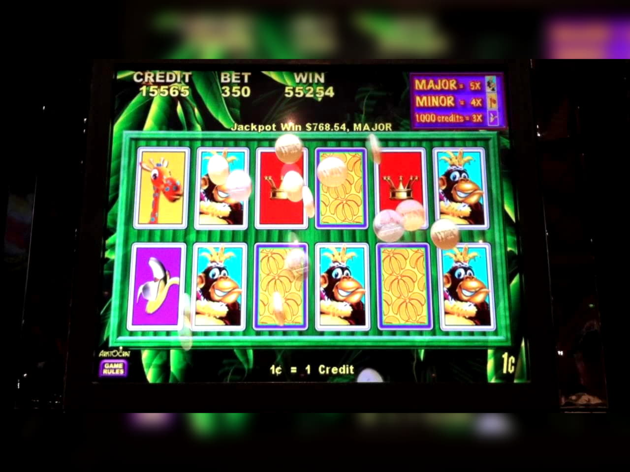 990% Signup casino bonus at Royal Panda Casino