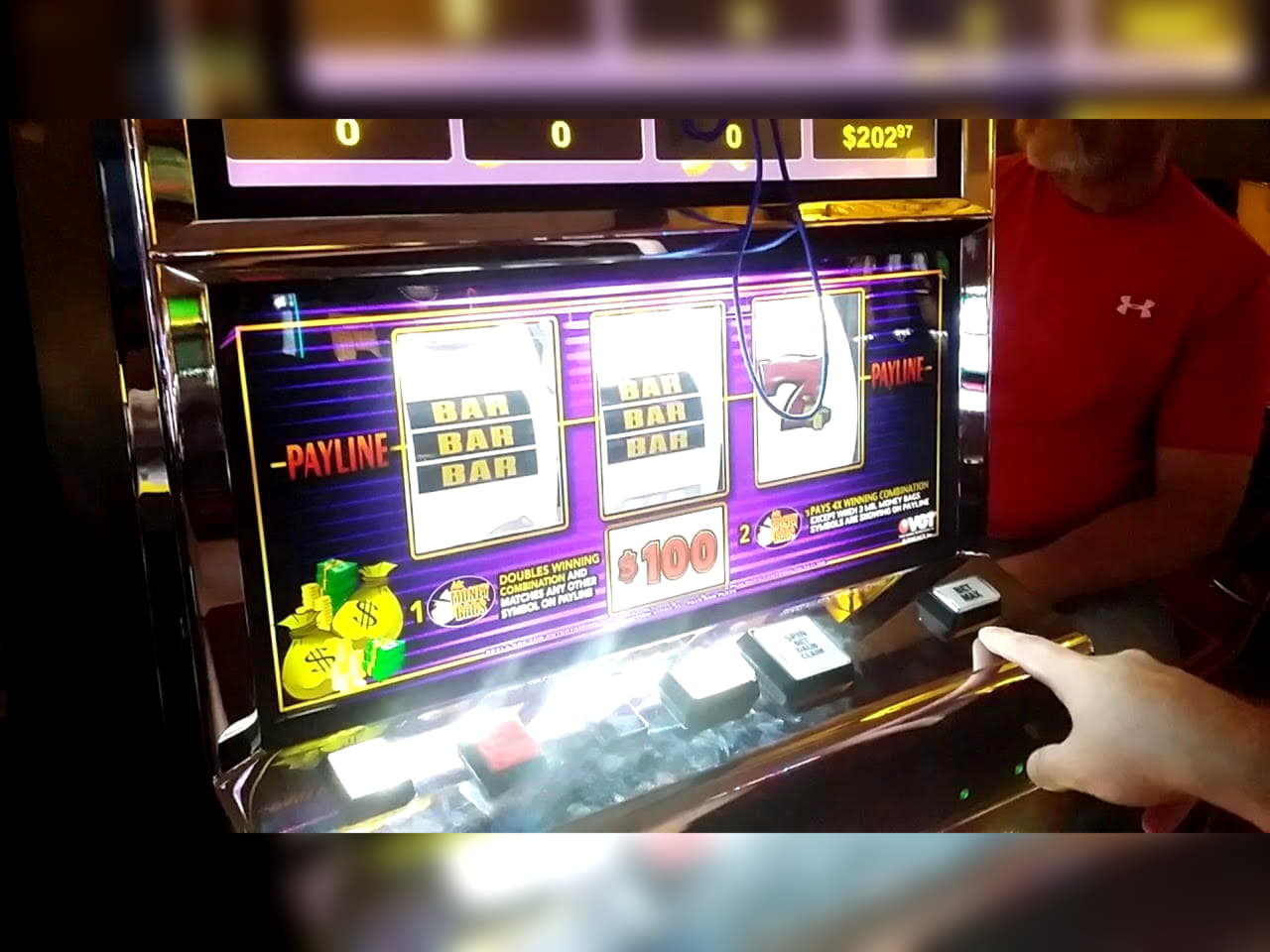 £205 Free chip at Royal Panda Casino