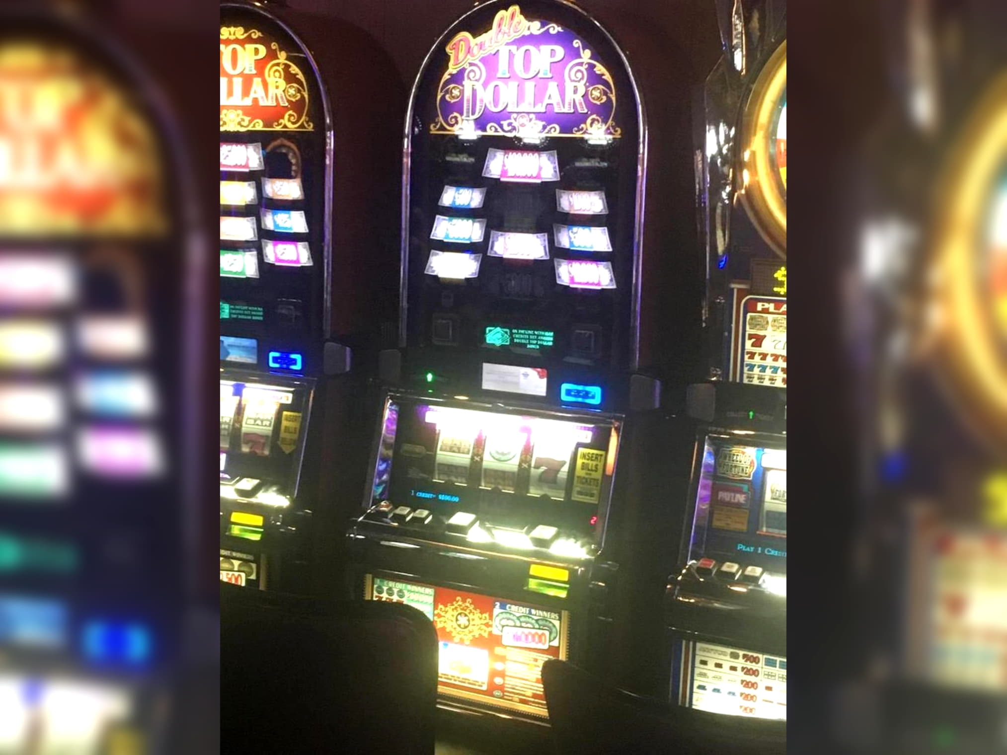 EUR 425 Mobile freeroll slot tournament at Superior Casino