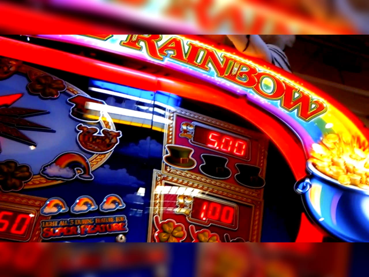 €885 Daily freeroll slot tournament at Royal Panda Casino