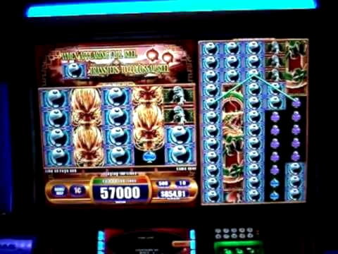 480% Signup casino bonus at Royal Panda Casino