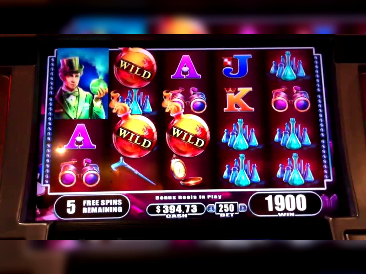 $915 Daily freeroll slot tournament at UK Casino 