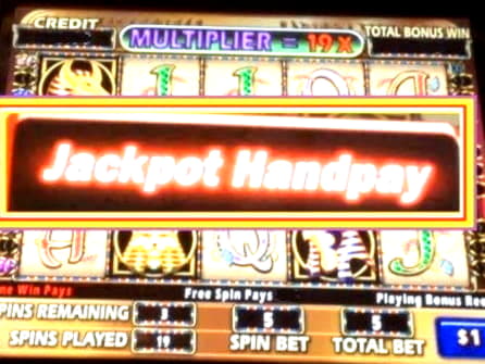 Eur 575 Daily freeroll slot tournament at Party Casino