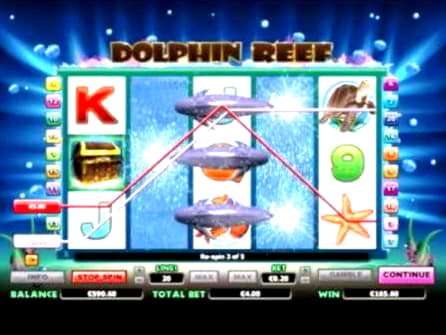 £85 Daily freeroll slot tournament at Royal Panda Casino
