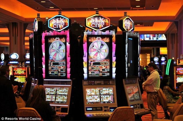 290 Loyalty Free Spins! at Royal Panda Casino