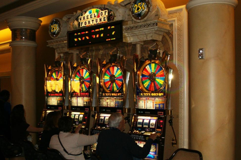 135 Free casino spins at Royal Panda Casino