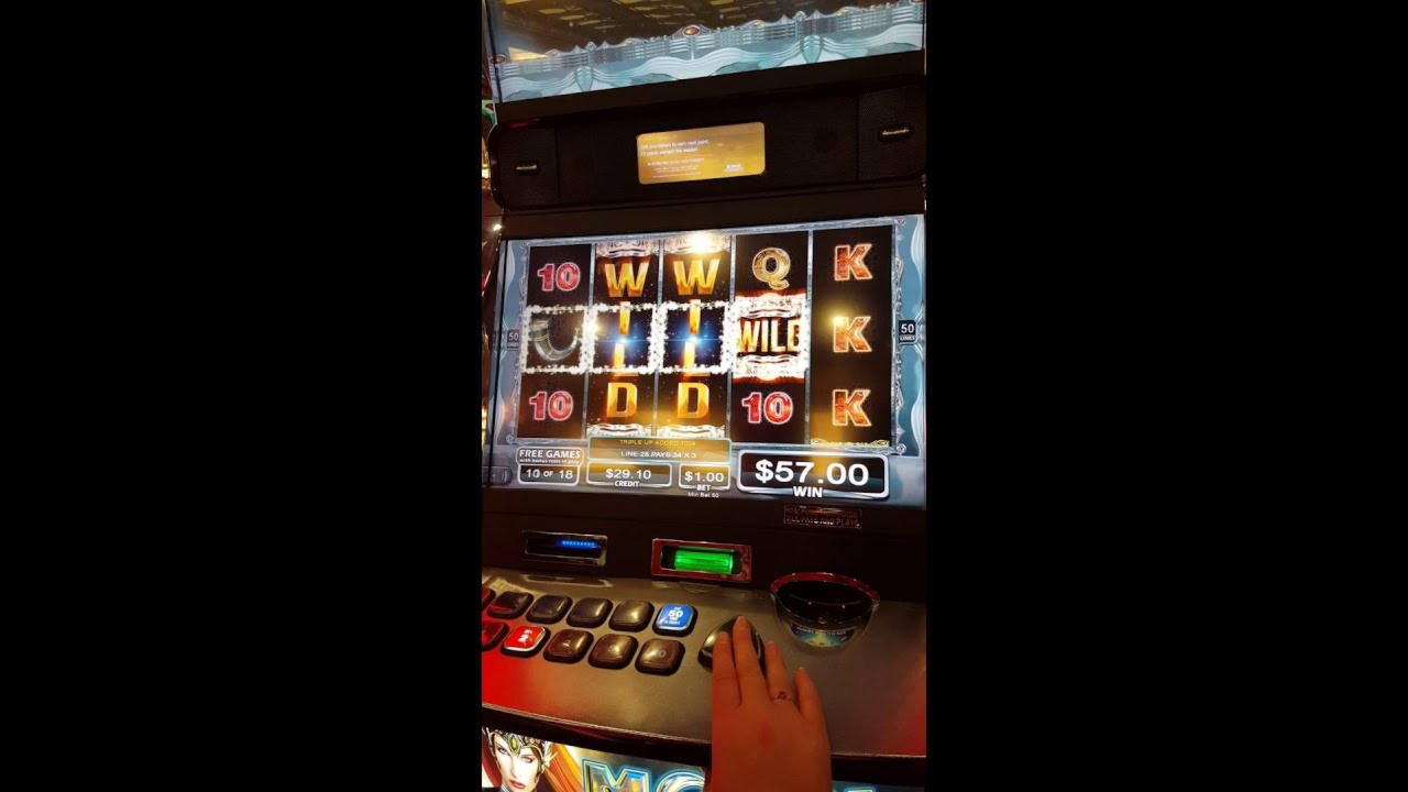 225 Loyal Free Spins! at Royal Panda Casino