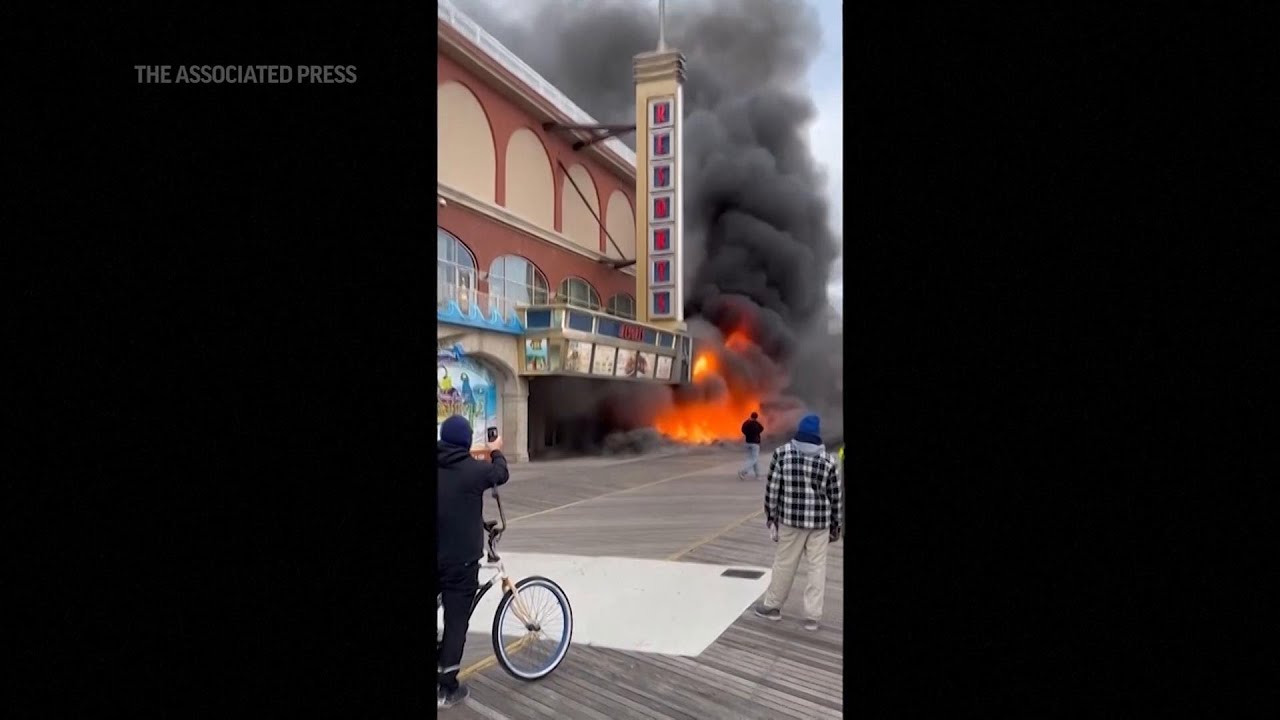 Atlantic City Boardwalk fire damages casino entrance